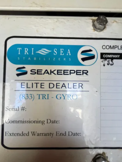  Yacht Photos Pics 2020 Tiara Yachts 34 Lx - Image 44