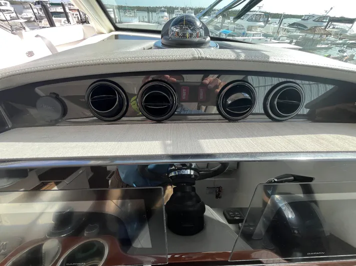  Yacht Photos Pics 2020 Tiara Yachts 34 Lx - Image 26