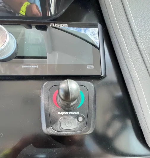  Yacht Photos Pics 2020 Tiara Yachts 34 Lx - Image 27