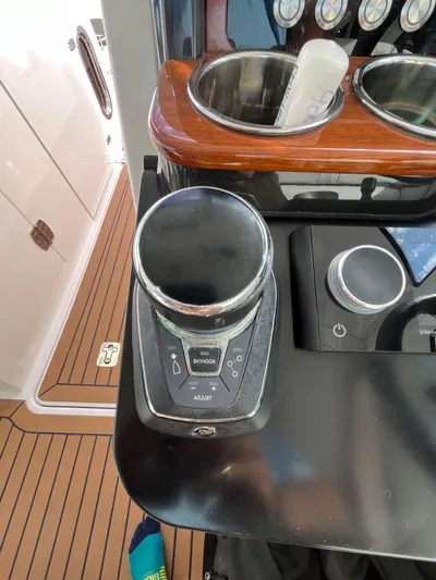  Yacht Photos Pics 2020 Tiara Yachts 34 Lx - Image 25