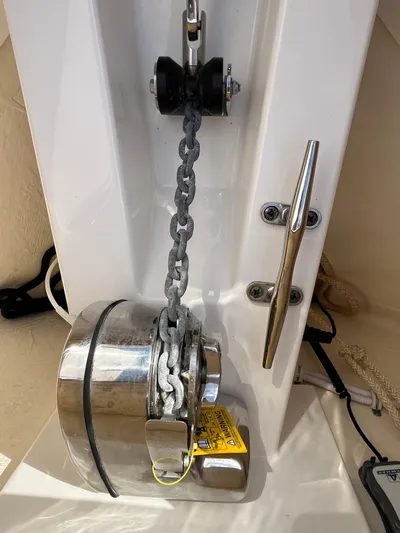  Yacht Photos Pics 2020 Tiara Yachts 34 Lx - Image 40