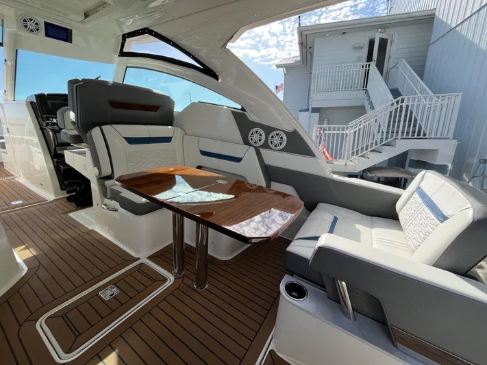  Yacht Photos Pics 2020 Tiara Yachts 34 Lx - Image 32