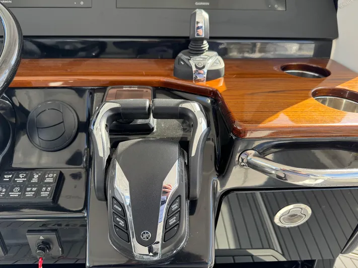  Yacht Photos Pics Control panel of 2022 Everglades 395cc boat with Yamaha throttle and joystick.