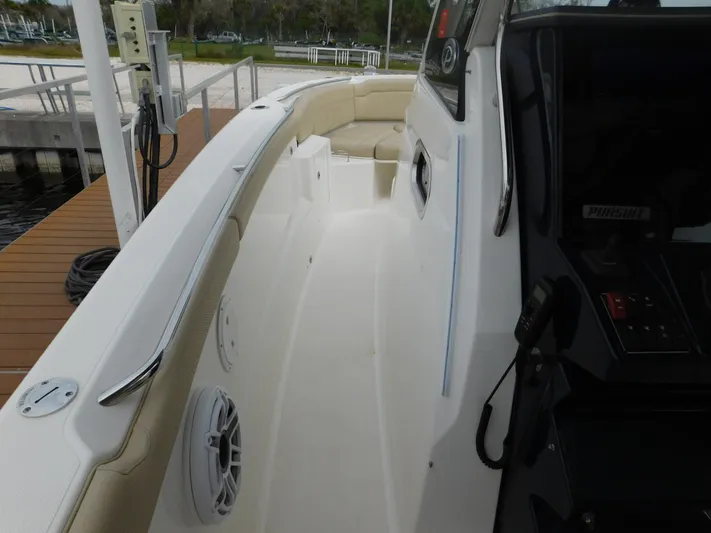 Diggin' It Yacht Photos Pics 