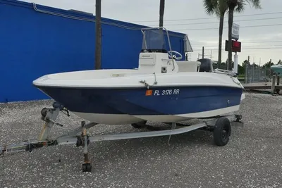 Bayliner Element F16