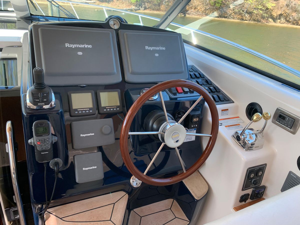 2008 Tiara Yachts 43 