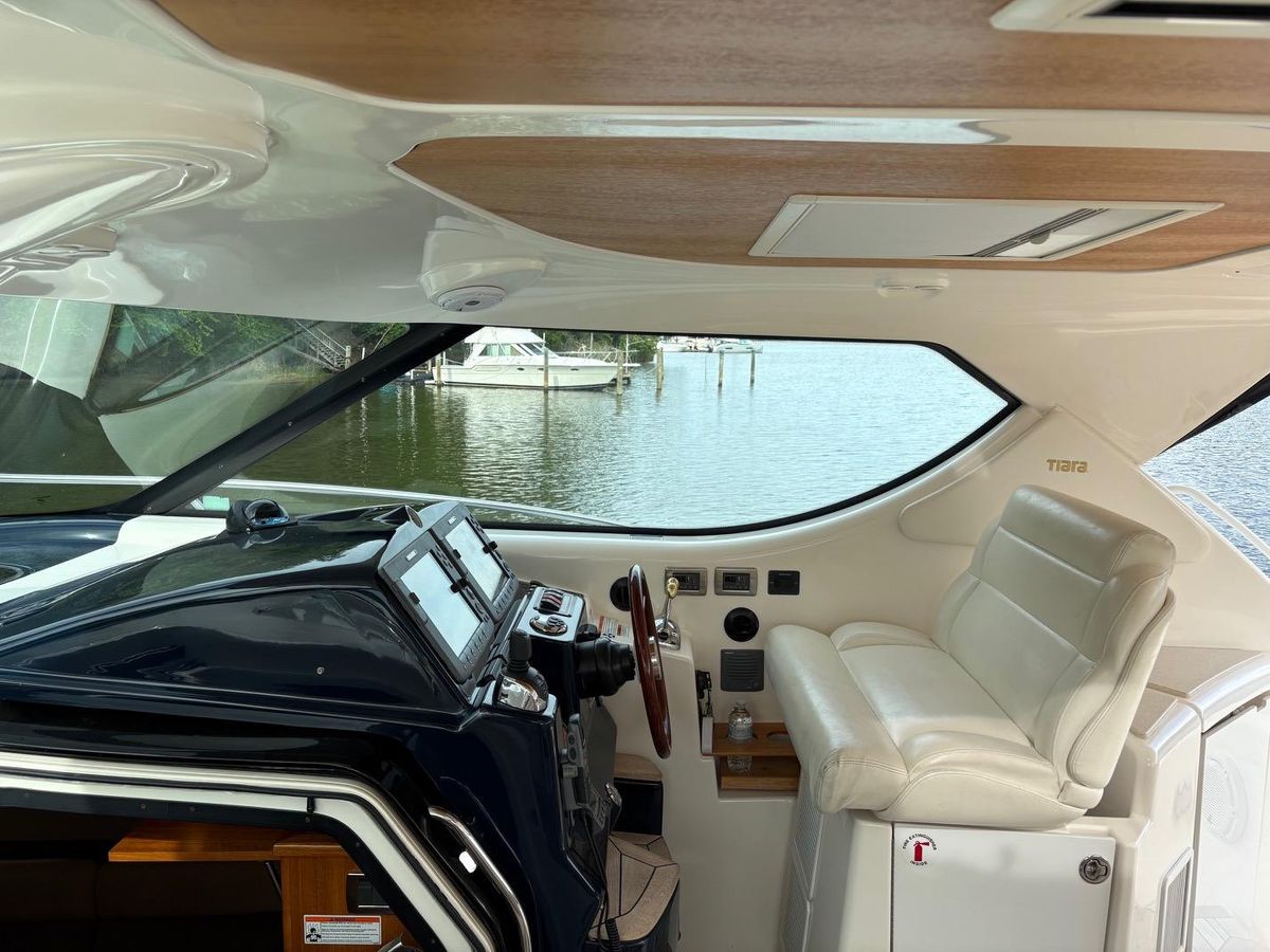 2008 Tiara Yachts 43 