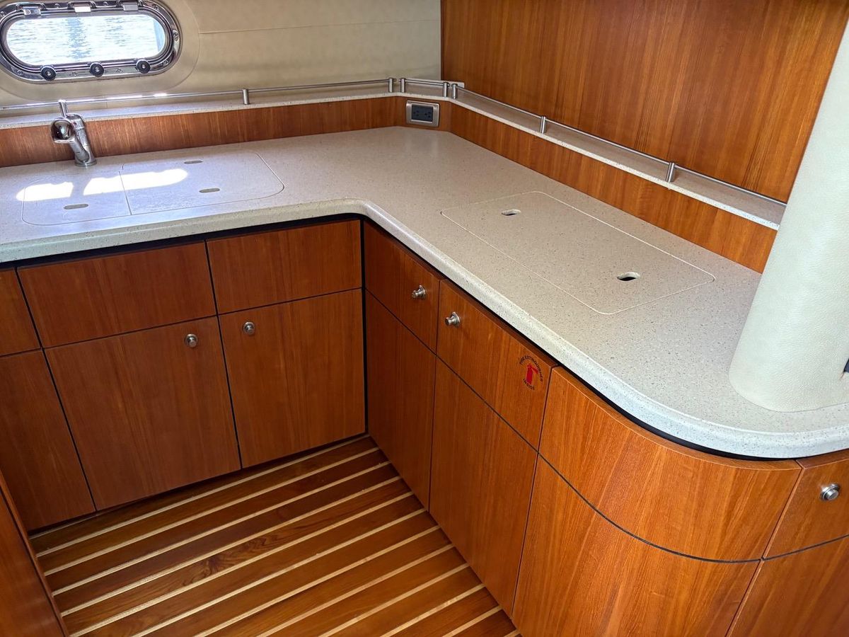 2008 Tiara Yachts 43 