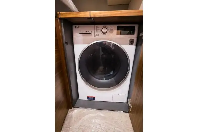  Yacht Photos Pics Front-loading LG washing machine in a Maritimo M 51 yacht, 2017 model.