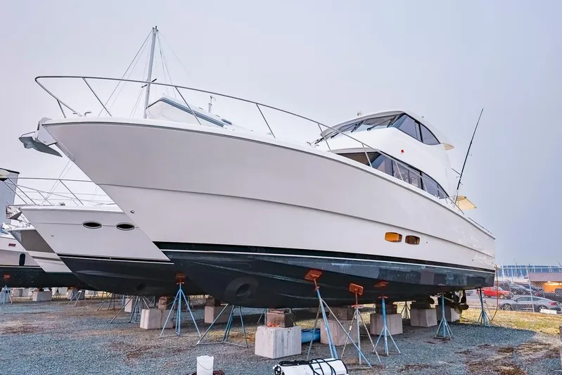  Yacht Photos Pics 2017 Maritimo M 51 yacht on stands, displayed outdoors.