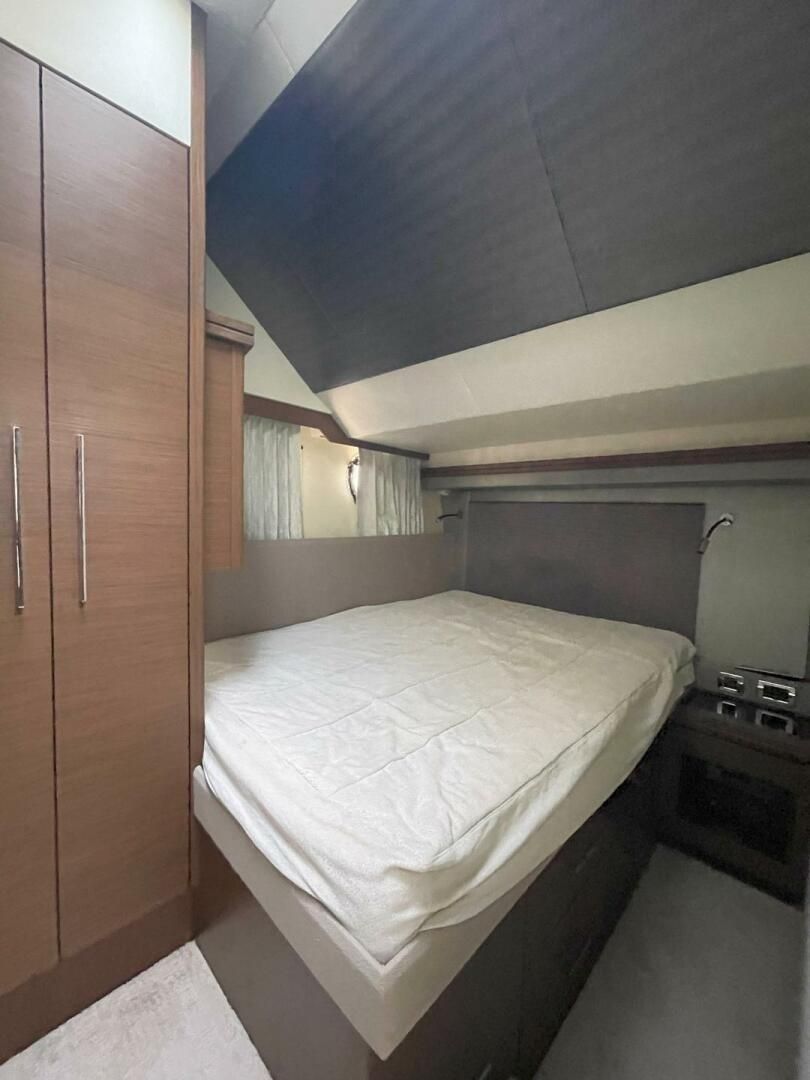 2013 Marquis 63 