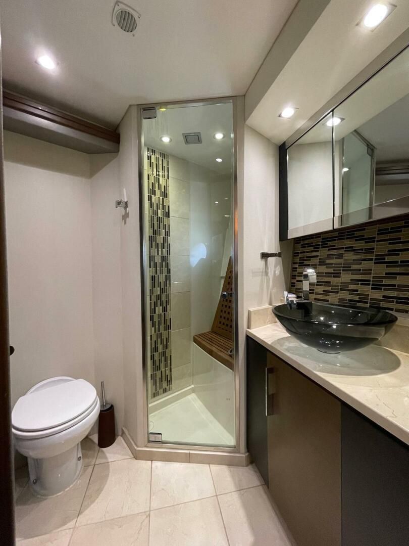 2013 Marquis 63 
