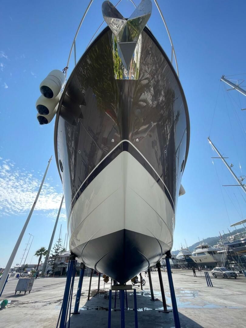 2013 Marquis 63 