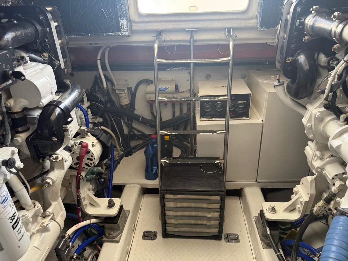 2000 Tiara Yachts 52 