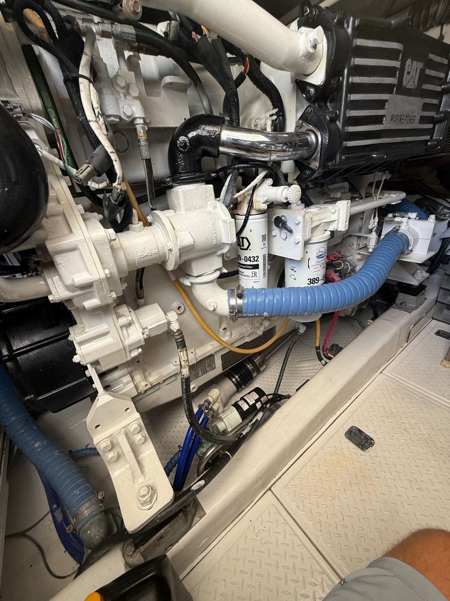 2000 Tiara Yachts 52 