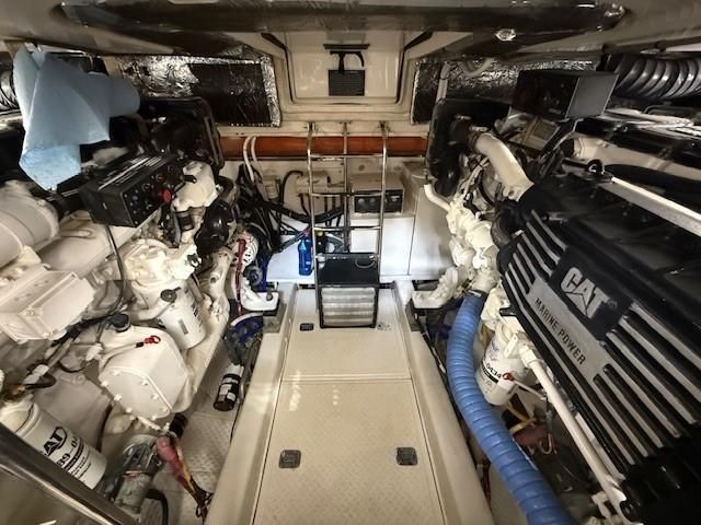 2000 Tiara Yachts 52 