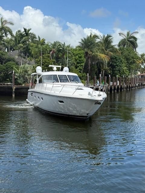 2000 Tiara Yachts 52 