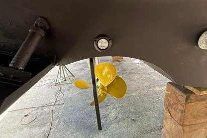 Shelly Anne Yacht Photos Pics Underwater view of 2000 Tiara Yachts 5200 Express propeller and hull.