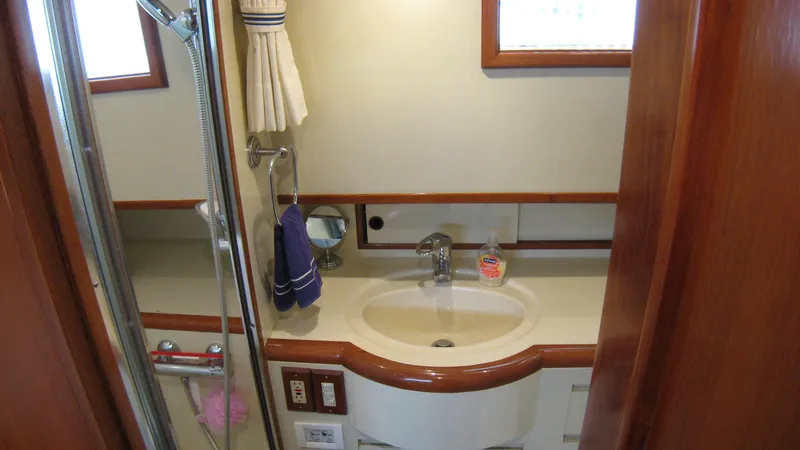 2thfish Yacht Photos Pics 