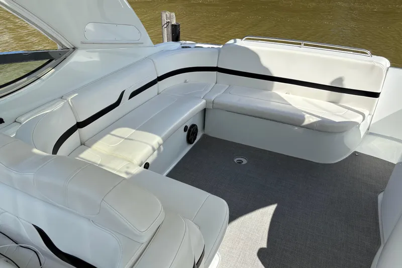  Yacht Photos Pics 2007 Formula 400 Super Sport boat interior with white seating and sleek design.