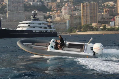 Rib-X Phaeton 760