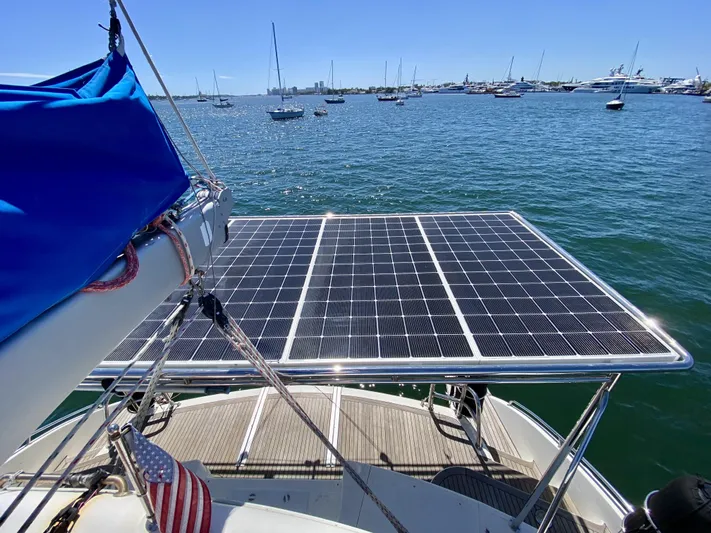 Rattlesnake Yacht Photos Pics 