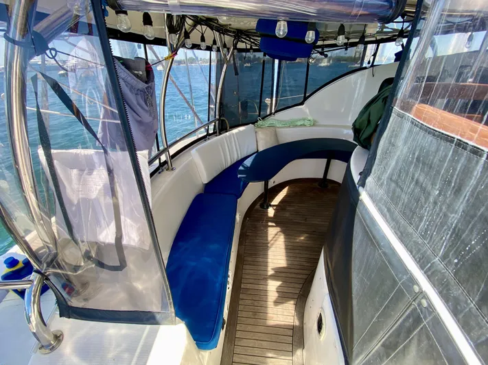 Rattlesnake Yacht Photos Pics 