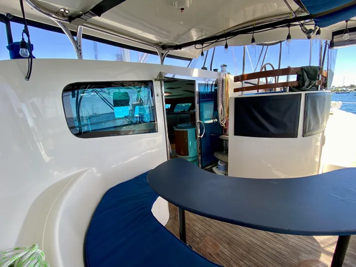 Rattlesnake Yacht Photos Pics 