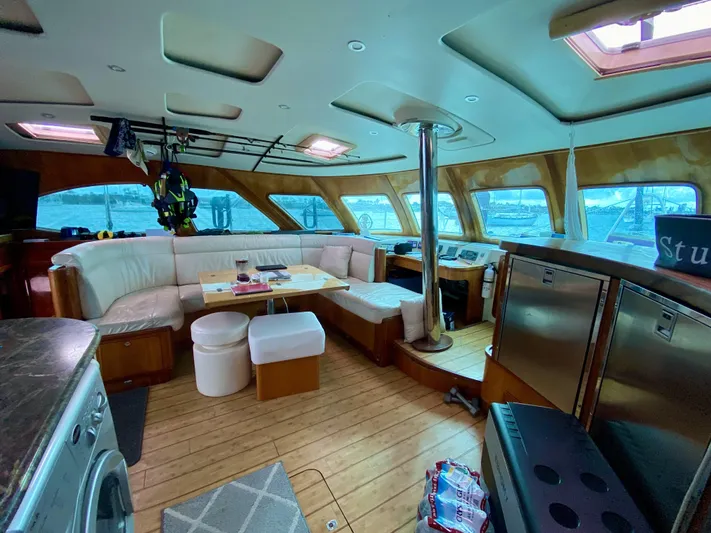 Rattlesnake Yacht Photos Pics 