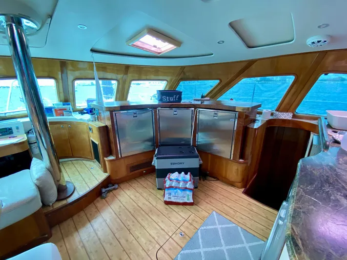 Rattlesnake Yacht Photos Pics 