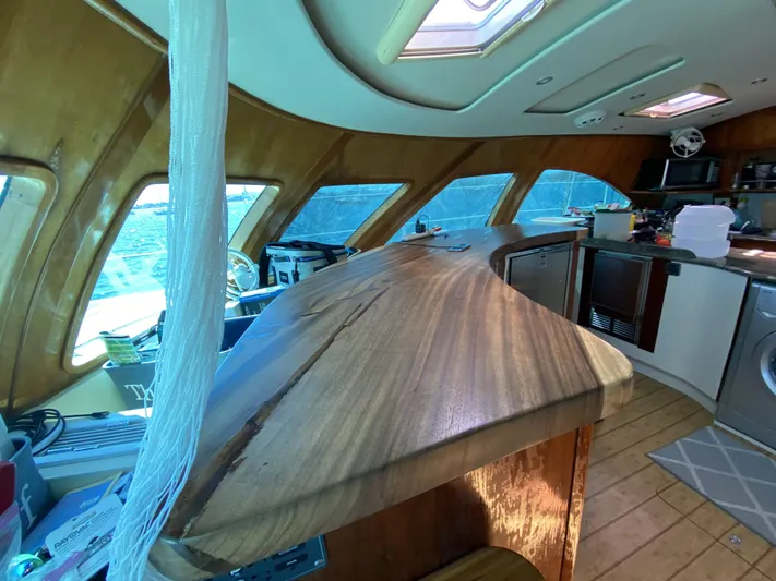 Rattlesnake Yacht Photos Pics 