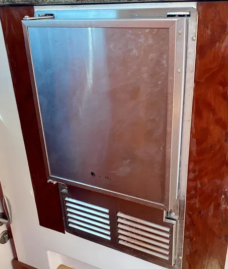 Rattlesnake Yacht Photos Pics 