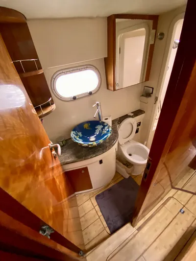 Rattlesnake Yacht Photos Pics 