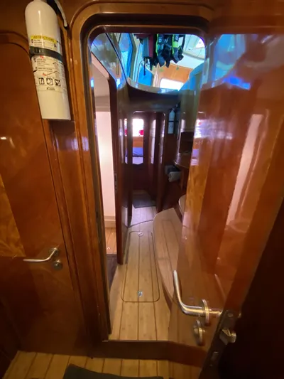 Rattlesnake Yacht Photos Pics 