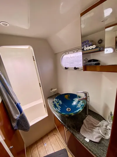 Rattlesnake Yacht Photos Pics 