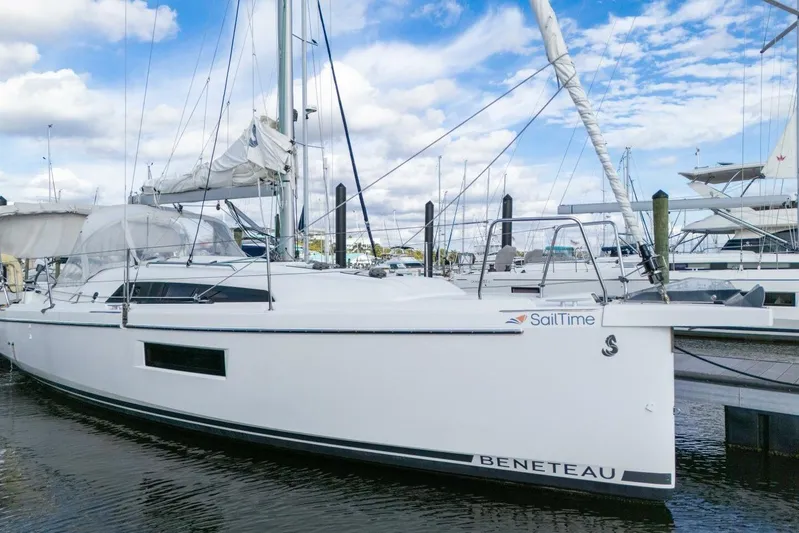 Coastal Distancing Yacht Photos Pics 