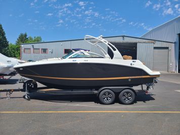 2023 Four Winns HD3