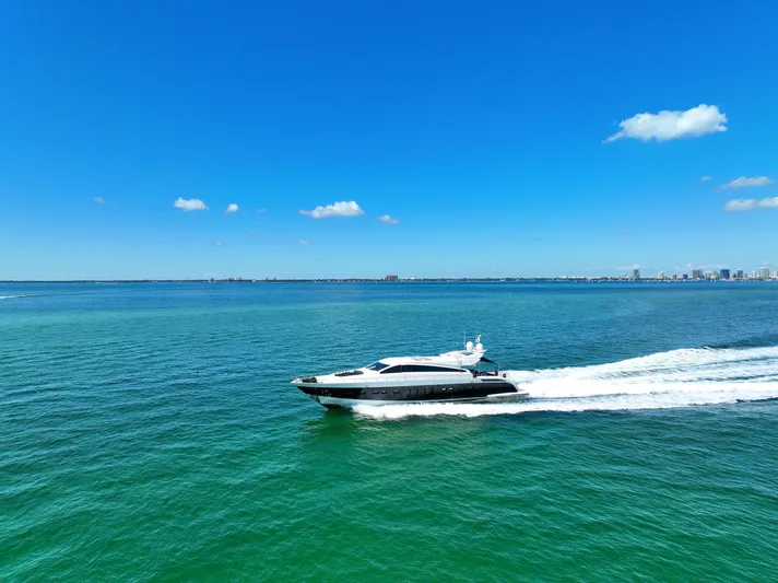 Venture Yacht Photos Pics 