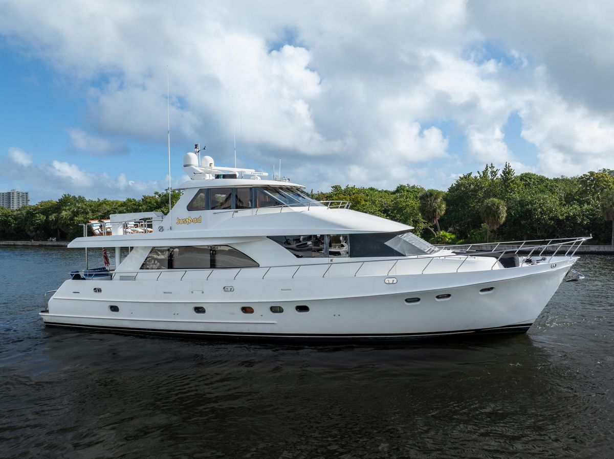 2005 Ocean Alexander 80 
