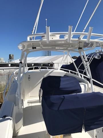 2010 Intrepid 323