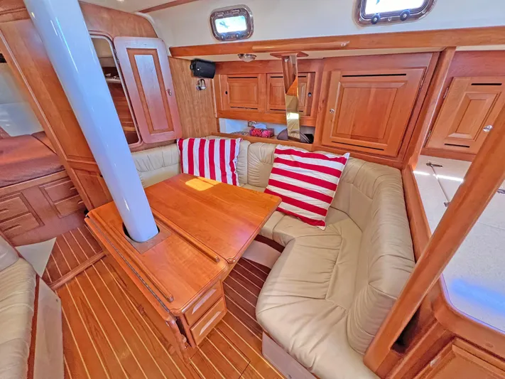 Red Skye Yacht Photos Pics 