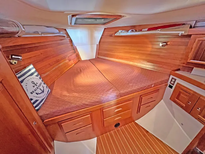 Red Skye Yacht Photos Pics 