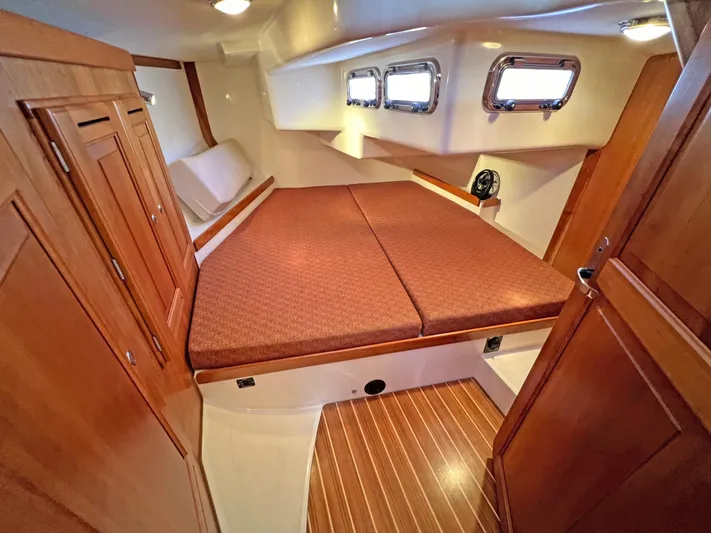 Red Skye Yacht Photos Pics 