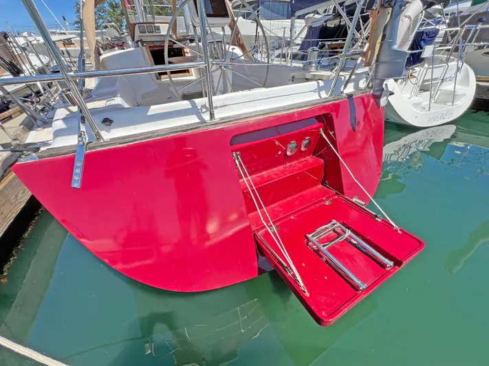 Red Skye Yacht Photos Pics 