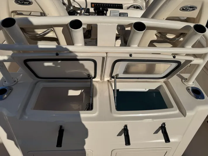 Tunacious 2 Yacht Photos Pics 