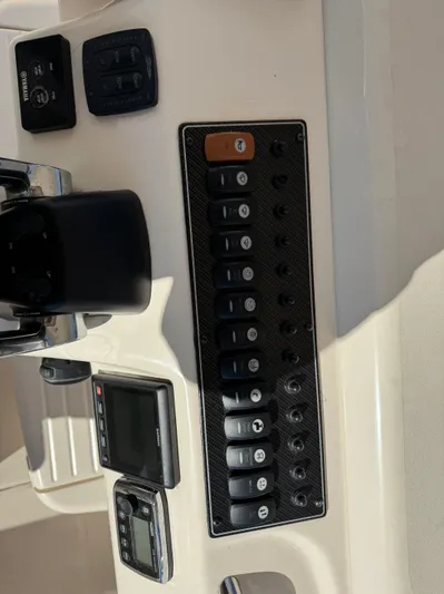 Tunacious 2 Yacht Photos Pics 