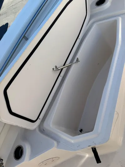 Tunacious 2 Yacht Photos Pics 