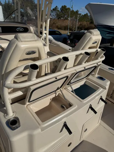 Tunacious 2 Yacht Photos Pics 