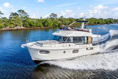 2024 Beneteau Swift Trawler 41 Fly