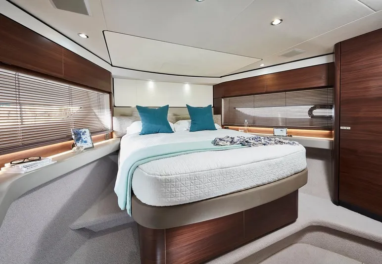  Yacht Photos Pics Manufacturer Provided Image